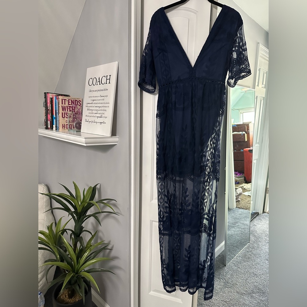 Size medium dress never worn